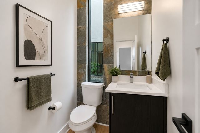 3200 Thomas Avenue B, Dallas, TX 75204
