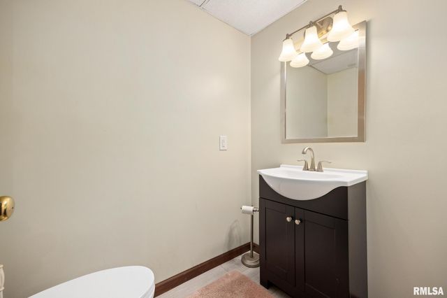 6820 W PFEIFFER Road, Peoria, IL 61607