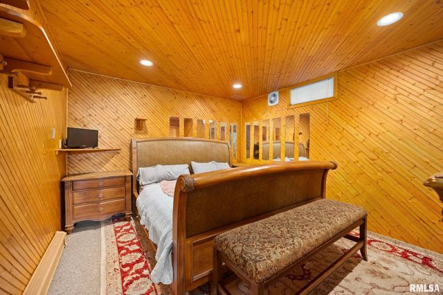 6820 W PFEIFFER Road, Peoria, IL 61607