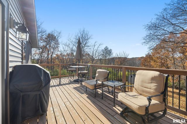 6820 W PFEIFFER Road, Peoria, IL 61607