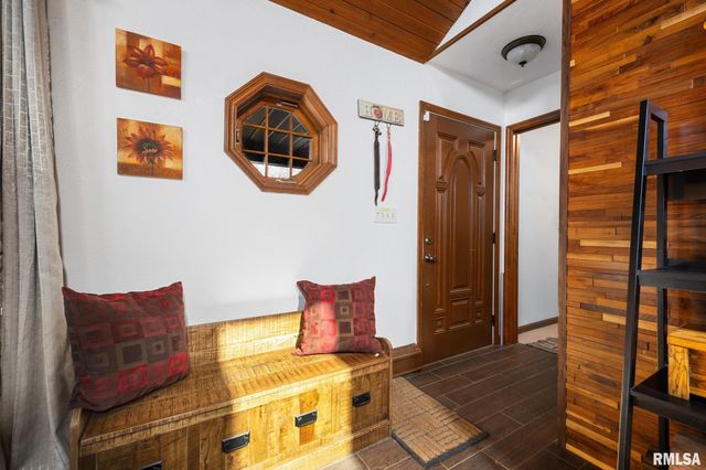 6820 W PFEIFFER Road, Peoria, IL 61607