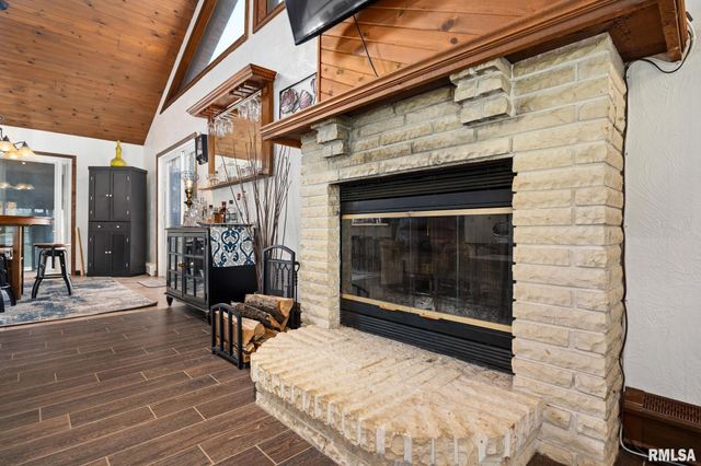 6820 W PFEIFFER Road, Peoria, IL 61607