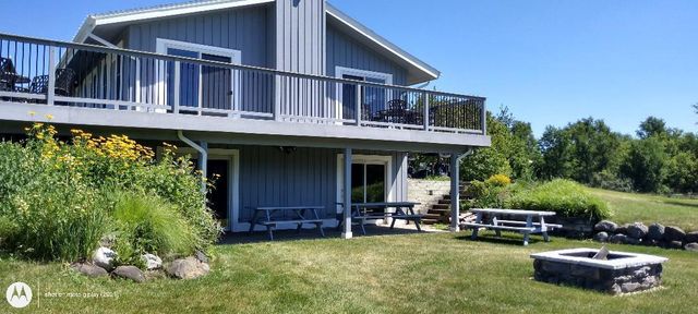 1069 Sauganash DRIVE, Fontana, WI 53125