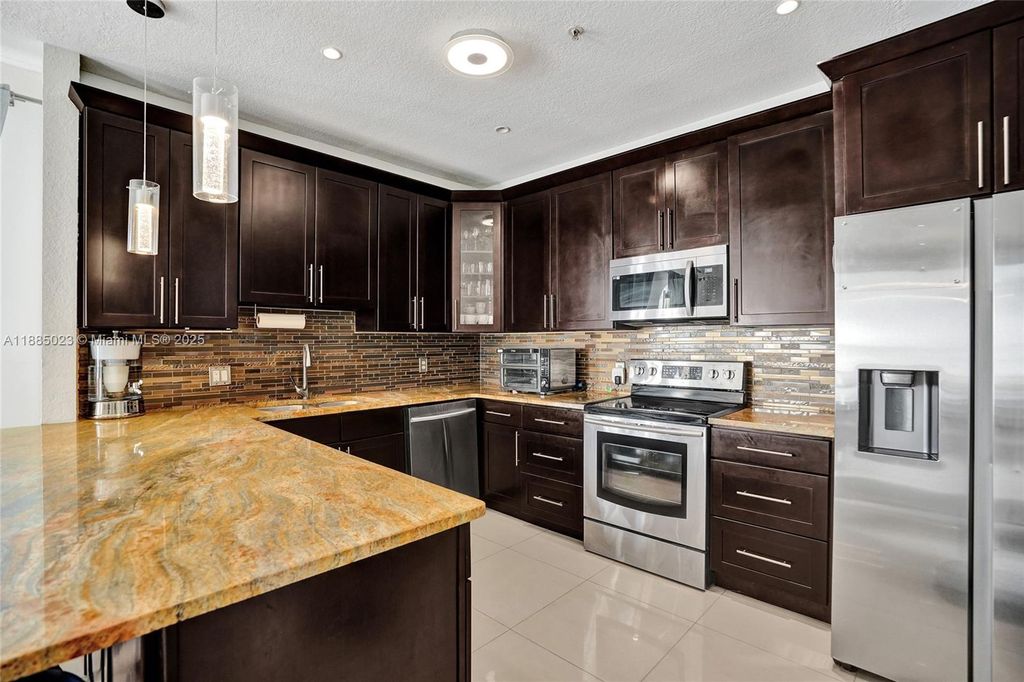 4351 SW 160th Ave 103, Miramar, FL 33027
