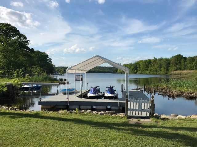 651 Nashua Rd, Dracut, MA 01826