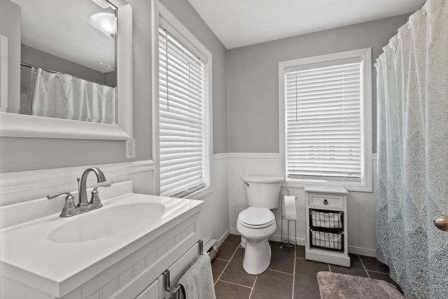 651 Nashua Rd, Dracut, MA 01826