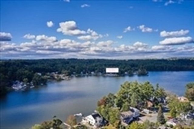 651 Nashua Rd, Dracut, MA 01826