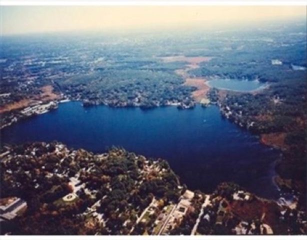 651 Nashua Rd, Dracut, MA 01826