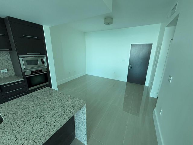 900 Biscayne Boulevard 2807, Miami, FL 33132