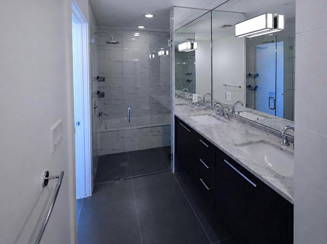900 Biscayne Boulevard 2807, Miami, FL 33132