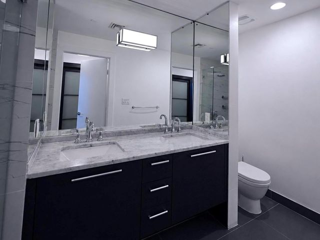 900 Biscayne Boulevard 2807, Miami, FL 33132