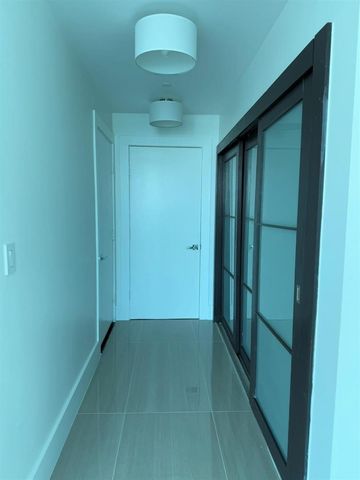 900 Biscayne Boulevard 2807, Miami, FL 33132