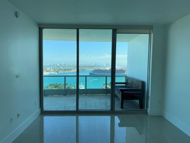 900 Biscayne Boulevard 2807, Miami, FL 33132