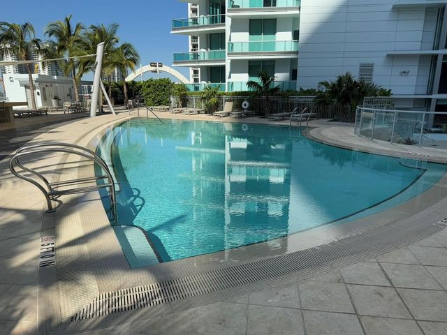 900 Biscayne Boulevard 2807, Miami, FL 33132