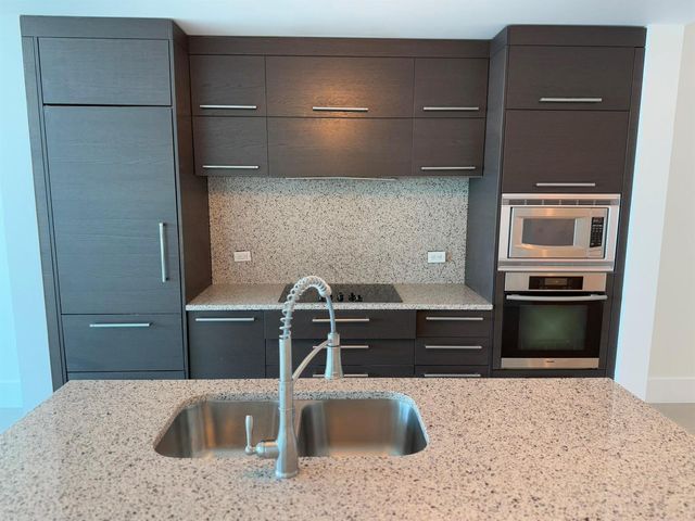 900 Biscayne Boulevard 2807, Miami, FL 33132