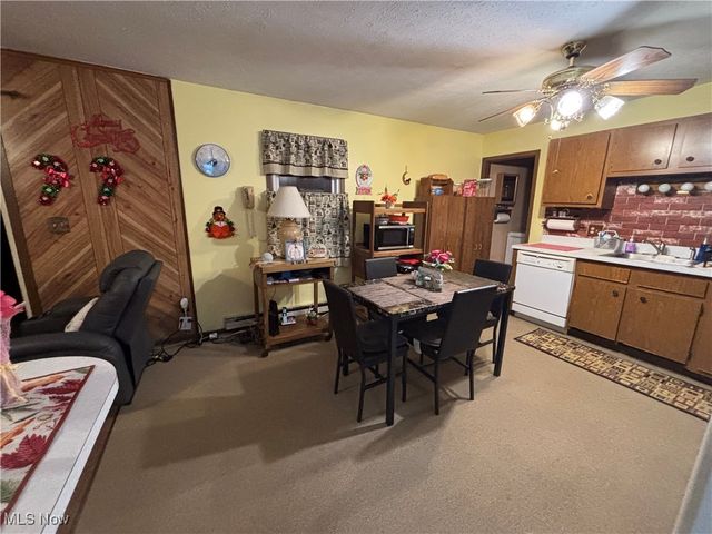 1403 Dorchester Drive, Madison, OH 44057