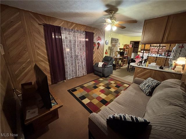 1403 Dorchester Drive, Madison, OH 44057