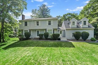 123 Summer St, Medway, MA 02053