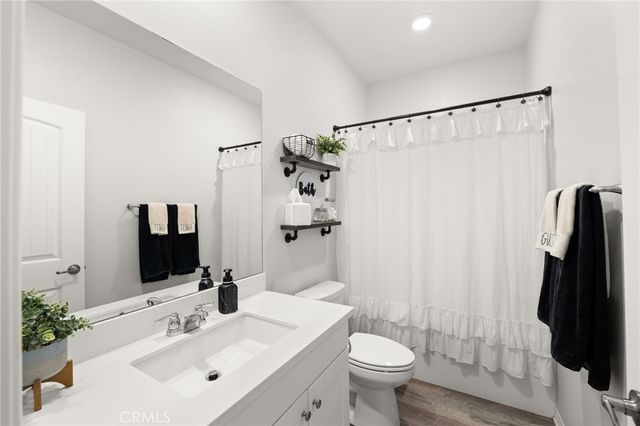 5448 La Bodega Way, Fontana, CA 92336