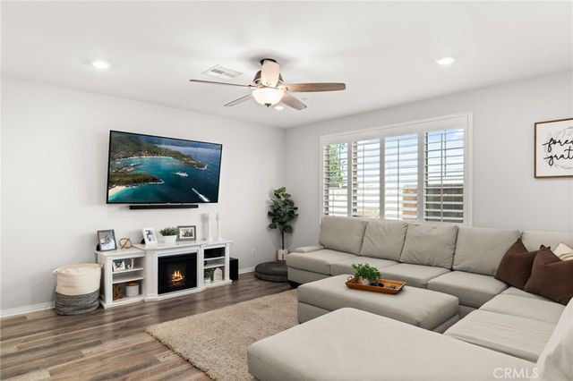 5448 La Bodega Way, Fontana, CA 92336