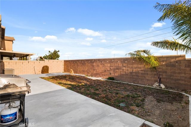 5448 La Bodega Way, Fontana, CA 92336