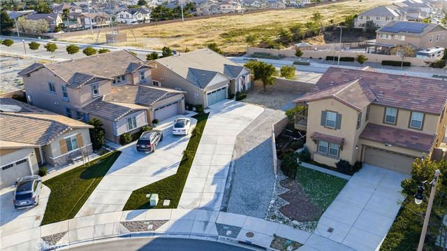 5448 La Bodega Way, Fontana, CA 92336