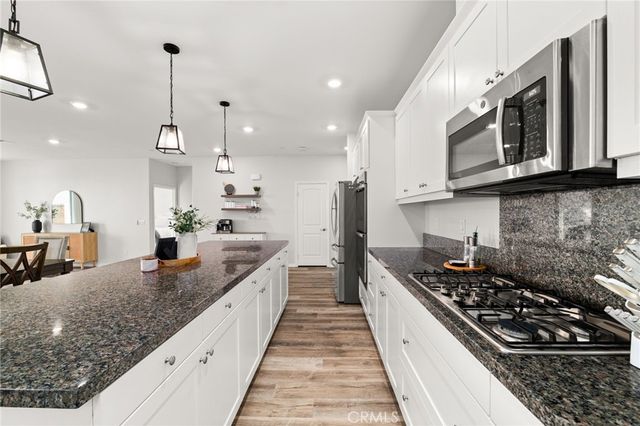 5448 La Bodega Way, Fontana, CA 92336