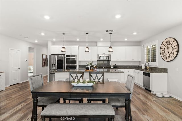 5448 La Bodega Way, Fontana, CA 92336