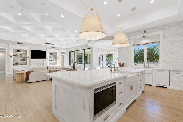 20521 E PECAN Lane, Queen Creek, AZ 85142