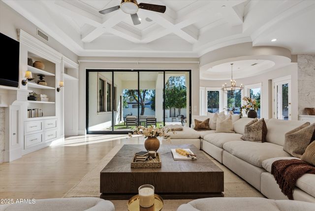 20521 E PECAN Lane, Queen Creek, AZ 85142