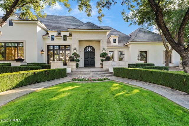 20521 E PECAN Lane, Queen Creek, AZ 85142