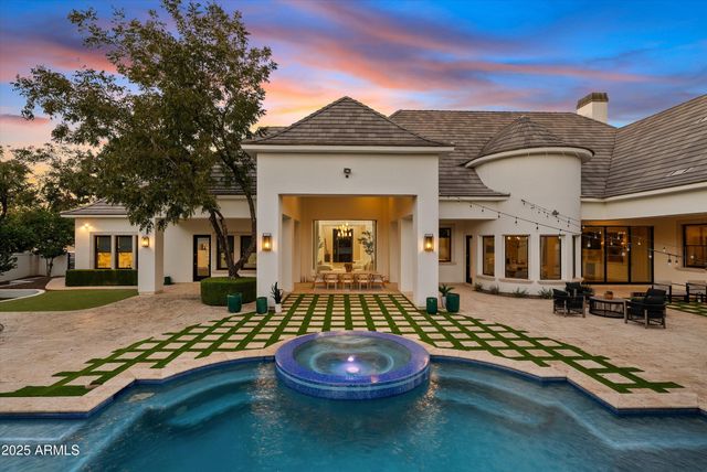 20521 E PECAN Lane, Queen Creek, AZ 85142