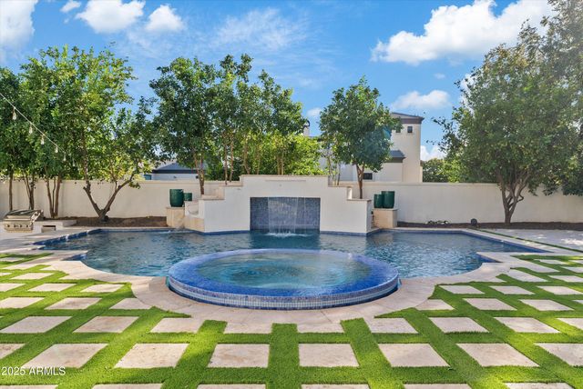 20521 E PECAN Lane, Queen Creek, AZ 85142