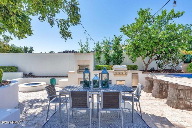 20521 E PECAN Lane, Queen Creek, AZ 85142