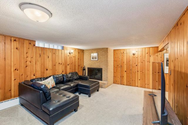 10004 Wentworth Avenue S, Bloomington, MN 55420