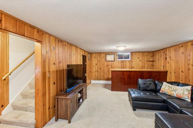 10004 Wentworth Avenue S, Bloomington, MN 55420