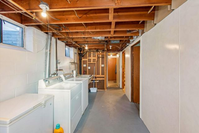 10004 Wentworth Avenue S, Bloomington, MN 55420