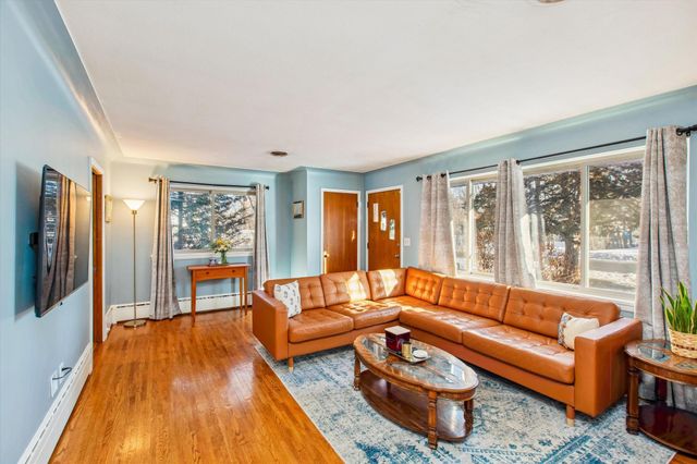 10004 Wentworth Avenue S, Bloomington, MN 55420