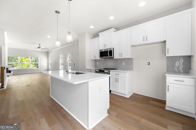 826 Glennferry Road, Mableton, GA 30126