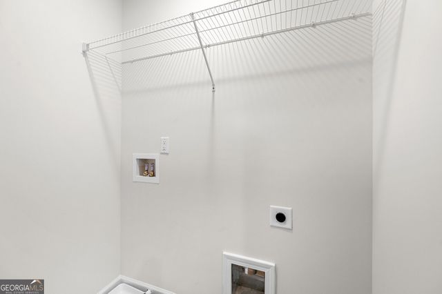 826 Glennferry Road, Mableton, GA 30126