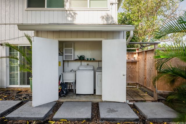 771 Akumu Street, Kailua, HI 96734