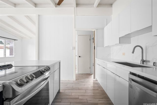 771 Akumu Street, Kailua, HI 96734