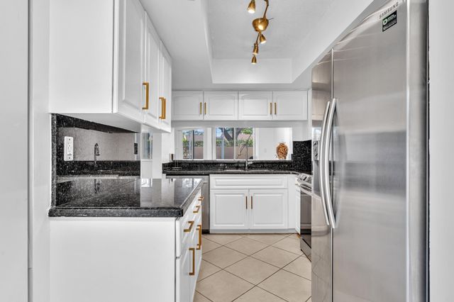 7903 NW 7th Ct, Plantation, FL 33324