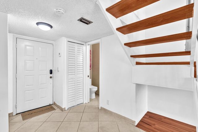 7903 NW 7th Ct, Plantation, FL 33324