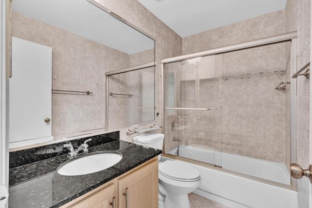 7903 NW 7th Ct, Plantation, FL 33324
