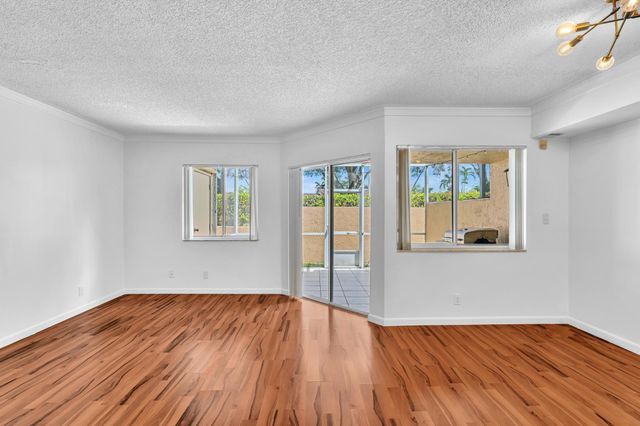 7903 NW 7th Ct, Plantation, FL 33324
