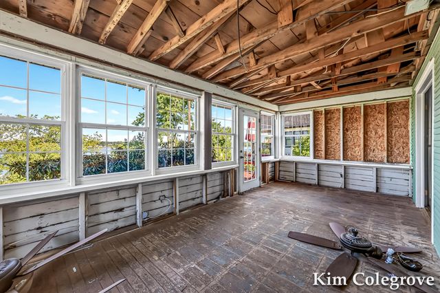 1624 Collier Drive W, Whitehall, MI 49461