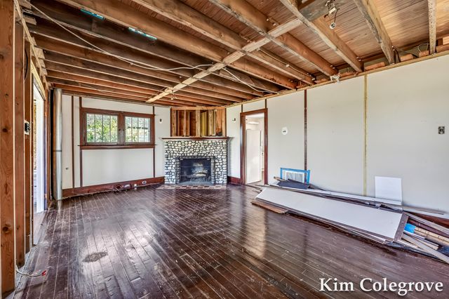 1624 Collier Drive W, Whitehall, MI 49461