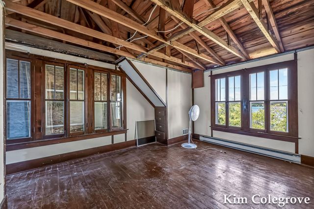 1624 Collier Drive W, Whitehall, MI 49461