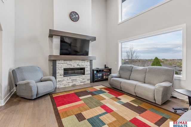 2027 S 211 Street, Elkhorn, NE 68022